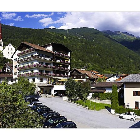 אוץ Alpenhotel מראה חיצוני תמונה